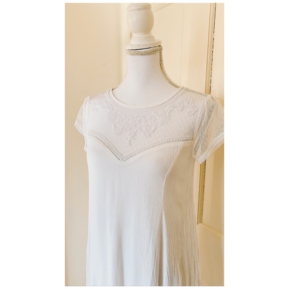 Francesca's Collections | White Short Sleeve Dress - Picture 3 of 8